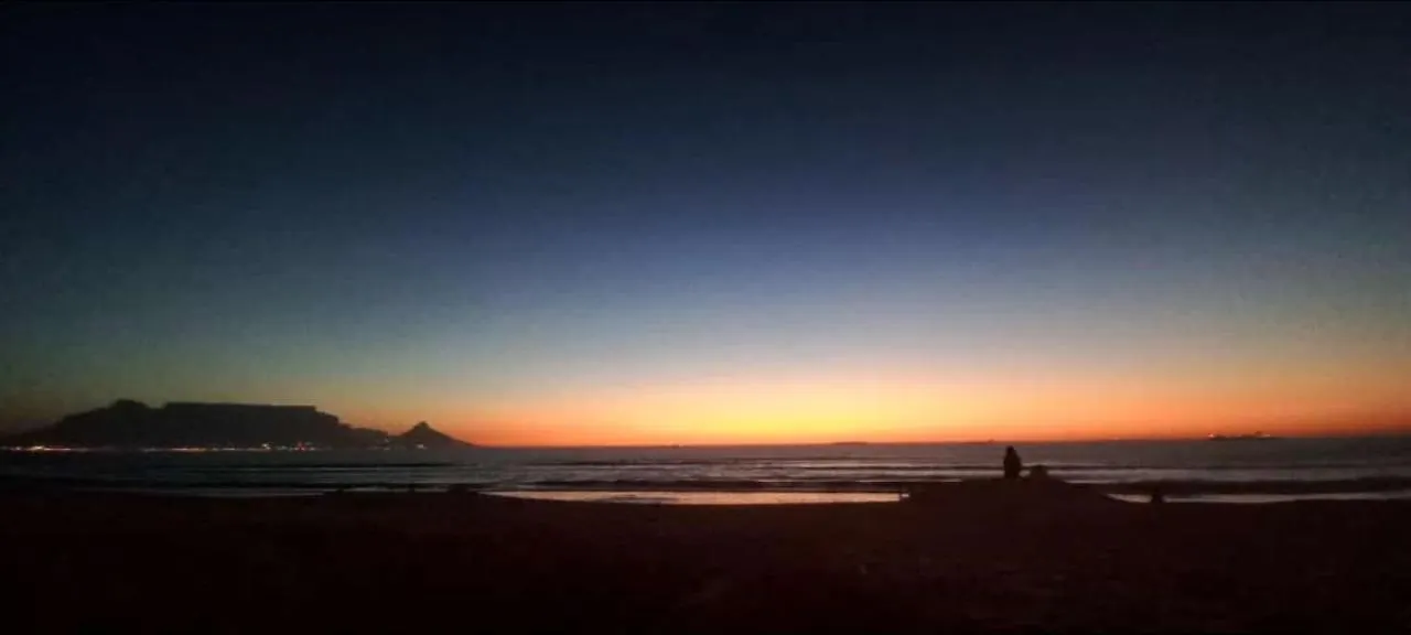 Sunset Beach Backpackers Bloubergstrand Hostel