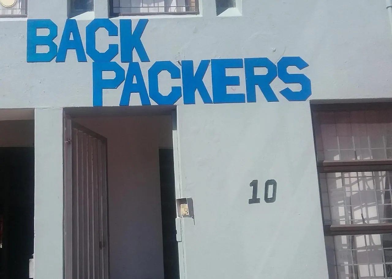 Sunset Beach Backpackers Bloubergstrand 0*,  South Africa