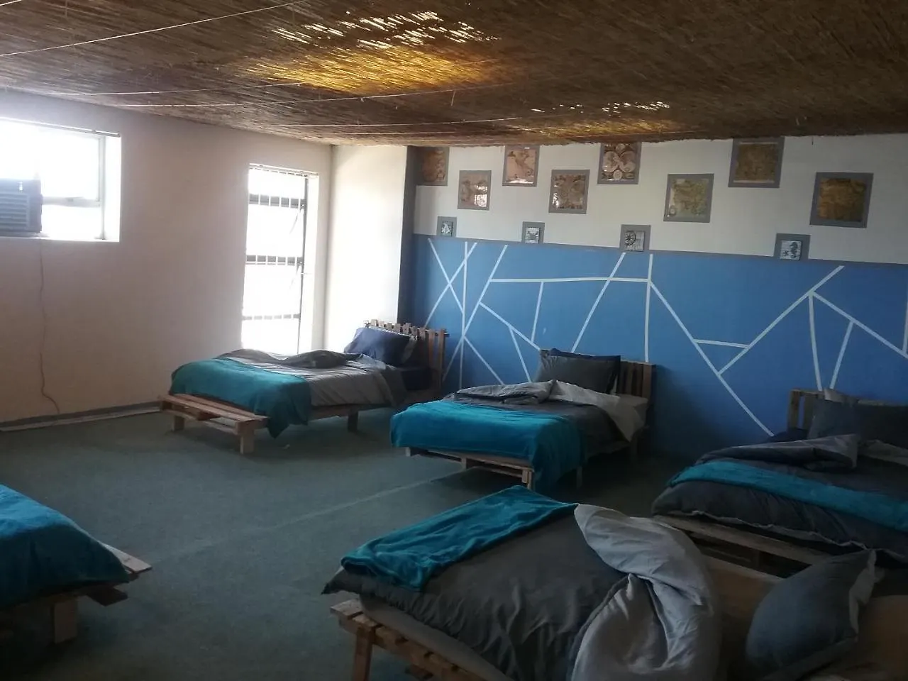 Hostel Sunset Beach Backpackers Bloubergstrand South Africa